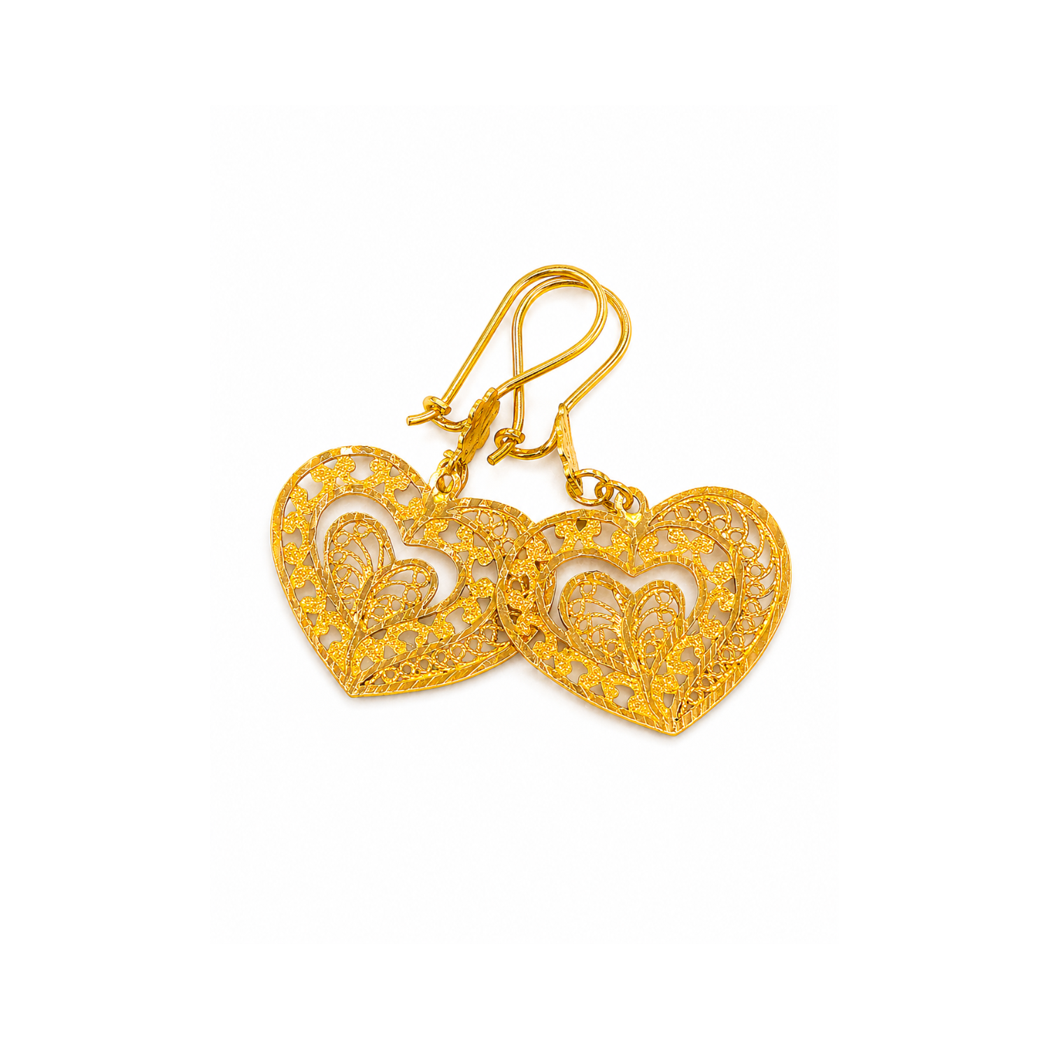 8 Gold Romance Heart Earrings